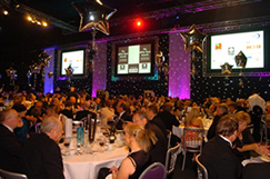 Team of Table Magicians